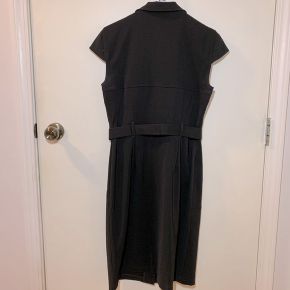 Van Heusen button dress 🖤 - Picture 3 of 5